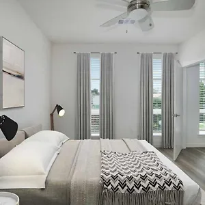  Apartment Five Points District 30 Day Stays United States