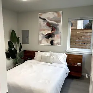  Holiday home Seattle's New Modern Townhouse W/ Private Rooftop United States