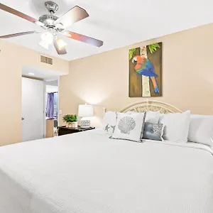  Holiday home Mainsail Iv United States