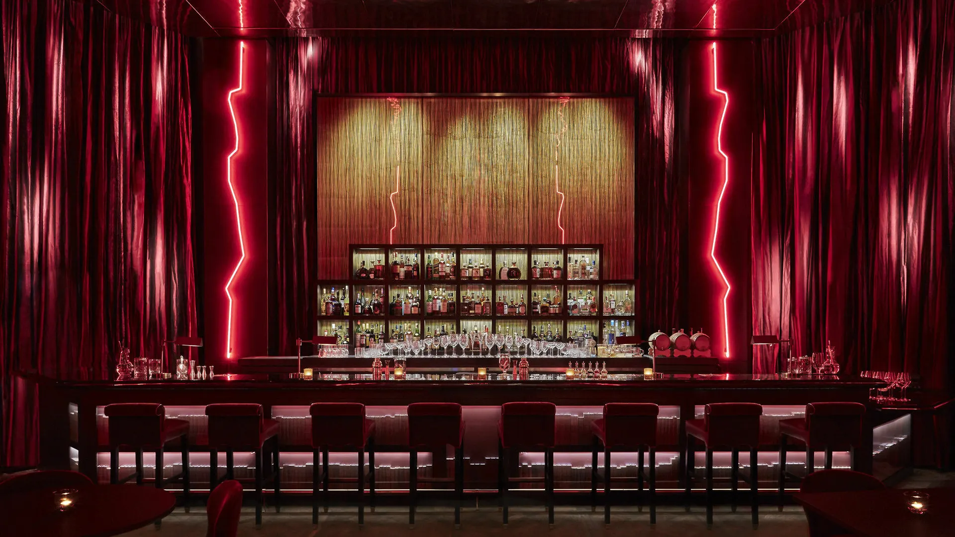 Four Seasons Hotel New York Downtown 5*,  United States